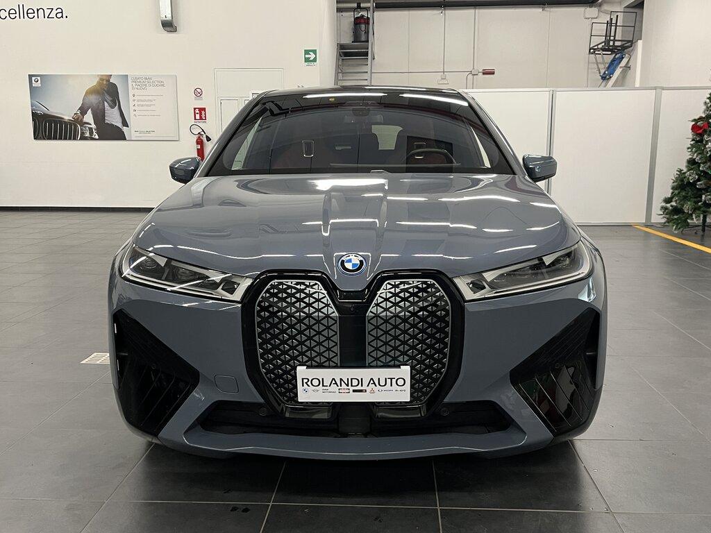 BMW iX xdrive50 pacchetto sportivo