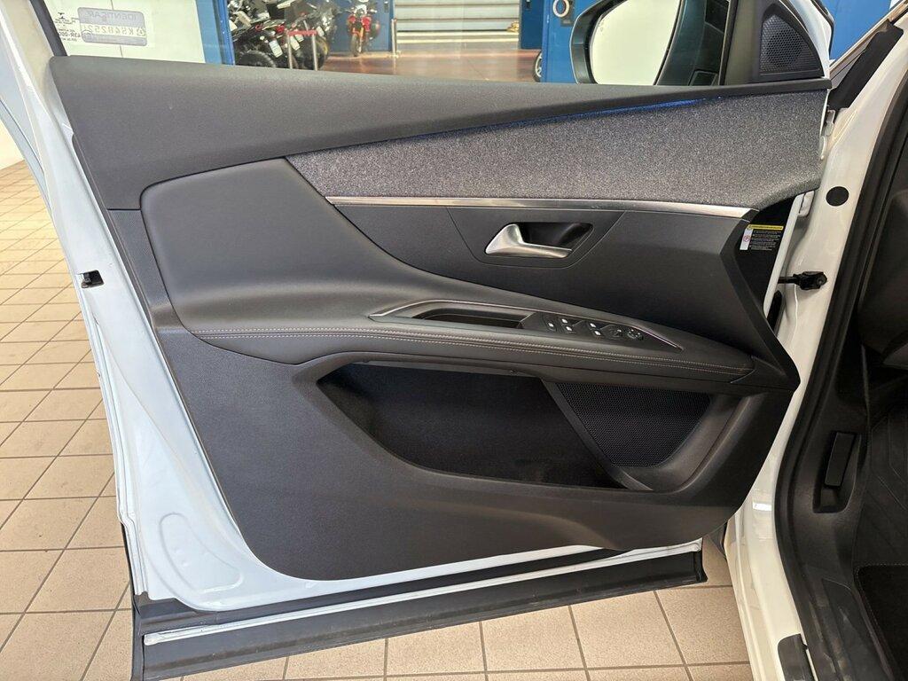Peugeot 3008 1.5 bluehdi GT Line s&s 130cv