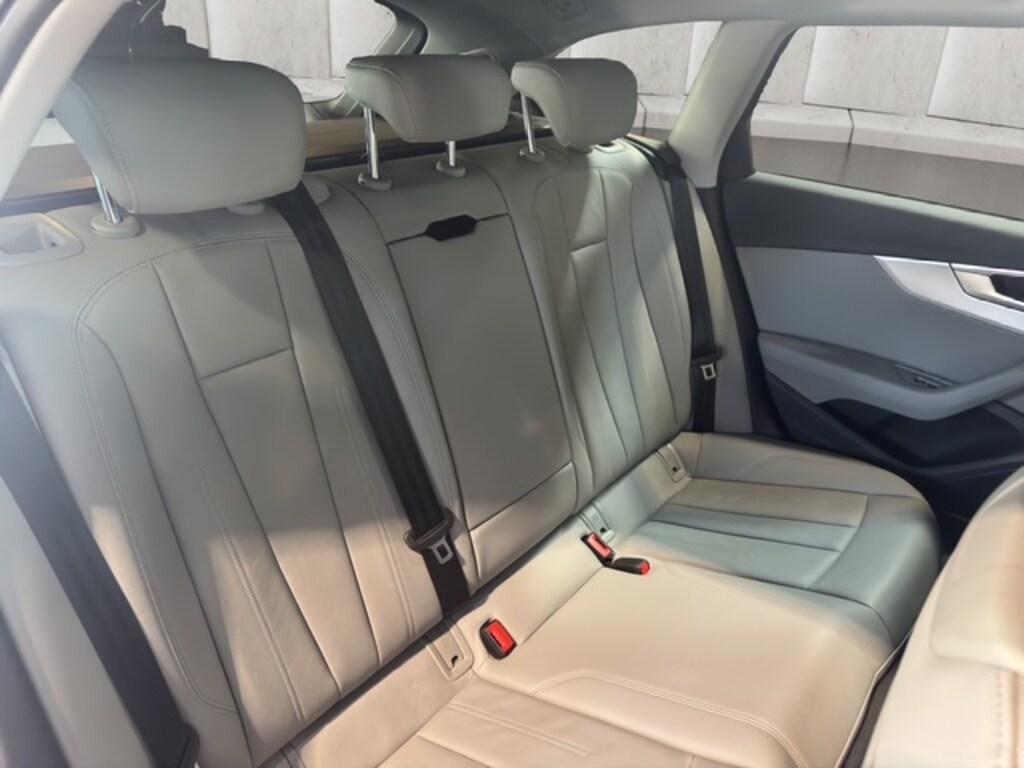 Audi A4 Allroad 40 2.0 tdi mhev Identity Contrast quattro 204cv s-tronic