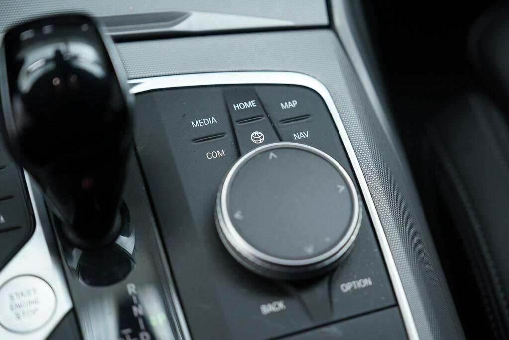 BMW Serie 3 320d Touring mhev 48V xdrive Business Advantage auto