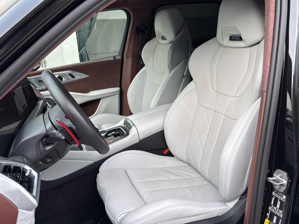 BMW XM 4.4 steptronic