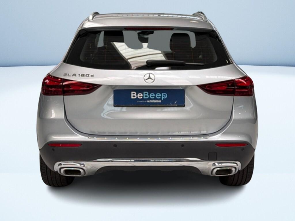 Mercedes GLA 180 d Progressive Advanced auto