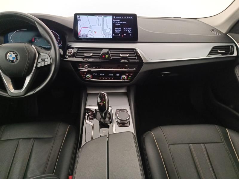 BMW Serie 5 520d Touring mhev 48V xdrive Business auto
