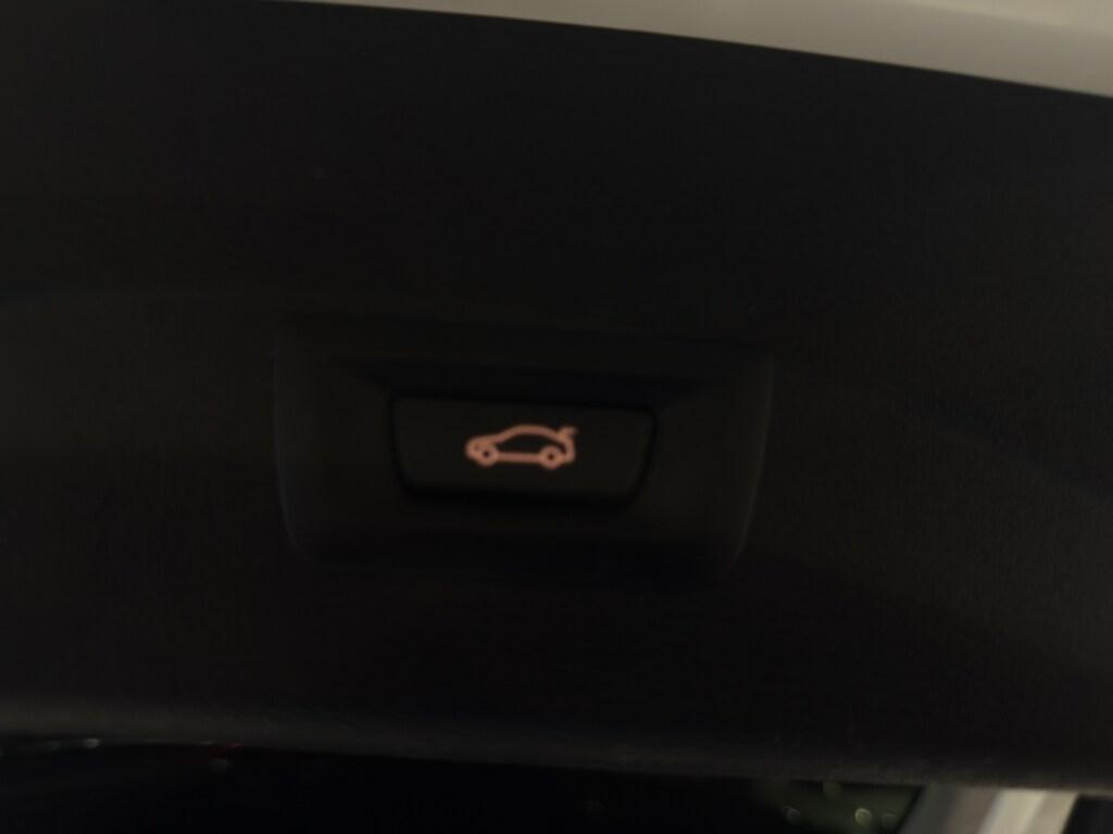 BMW X1 sdrive18d xLine auto my18
