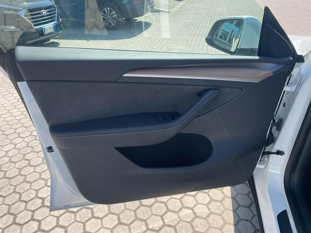 Tesla Model Y Long Range Dual Motor awd