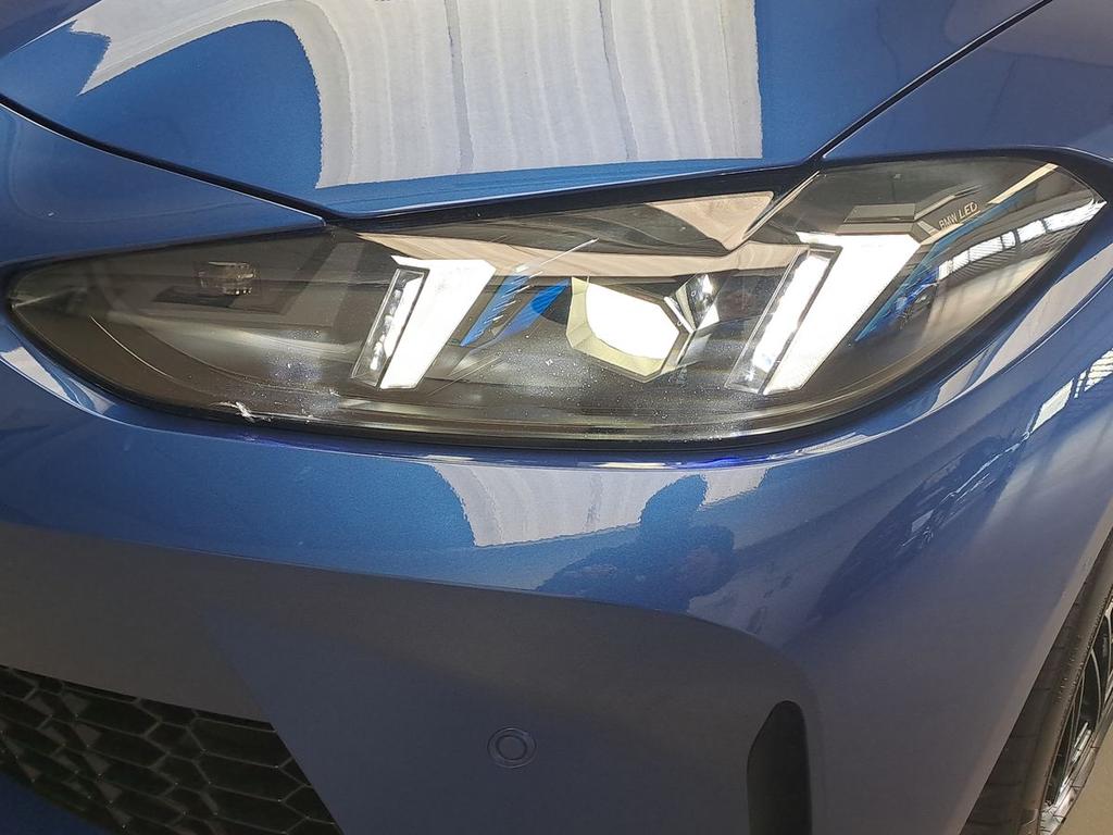 BMW M4 Coupe 3.0 Competition M xdrive auto