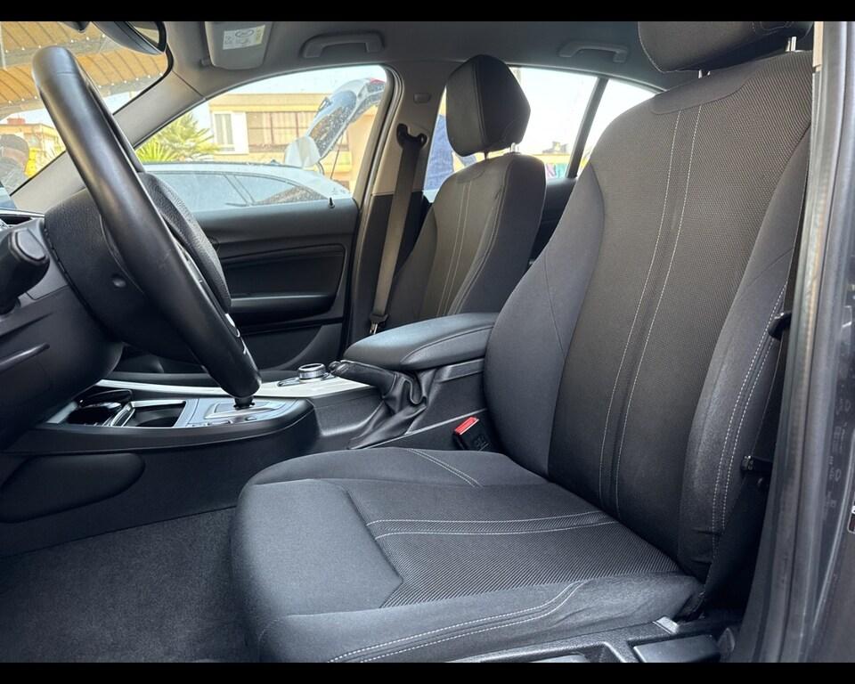 BMW Serie 1 118d Business 5p auto