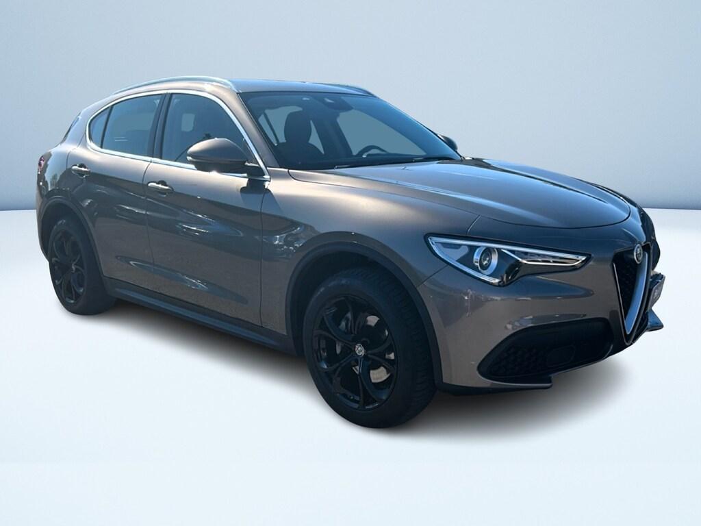Alfa Romeo Stelvio 2.2 t Executive Q4 190cv auto my19