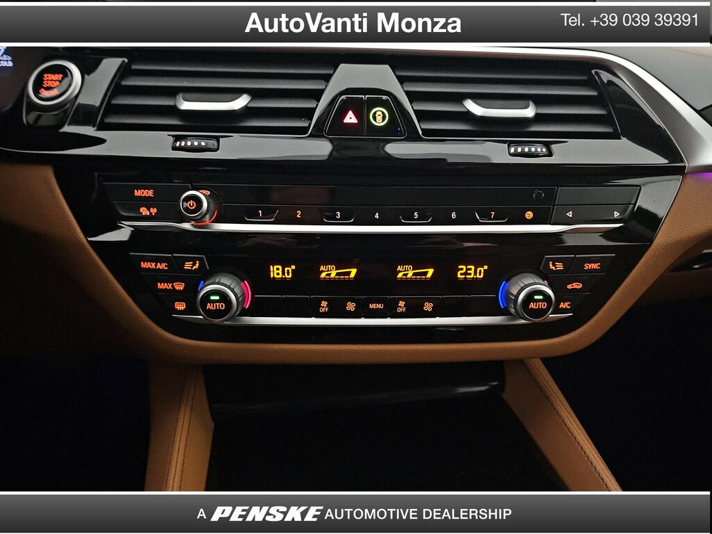 BMW Serie 5 520d mhev 48V xdrive Msport auto