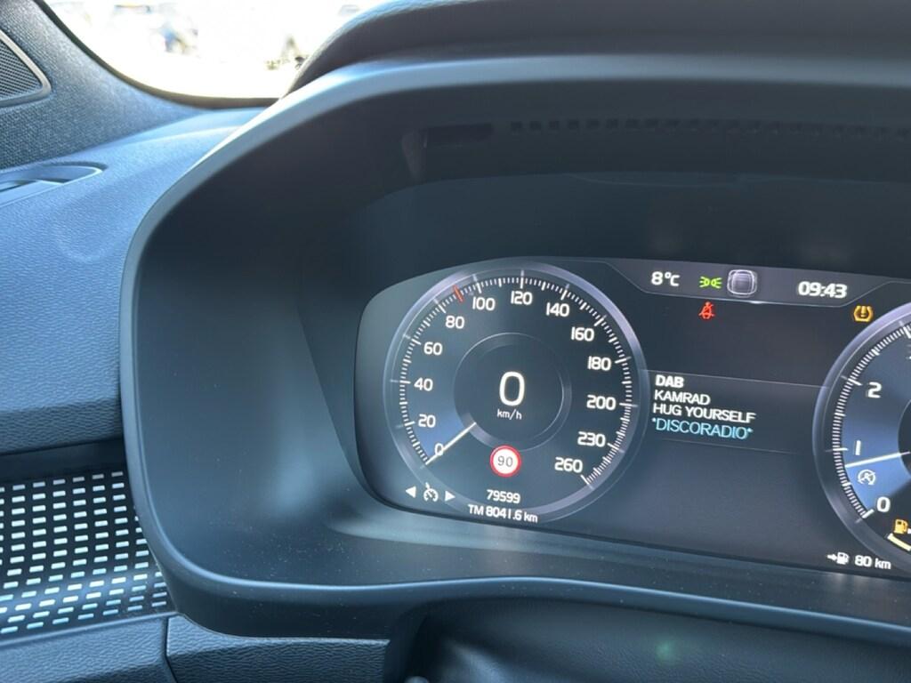 Volvo XC40 2.0 B4 R-design awd auto my21