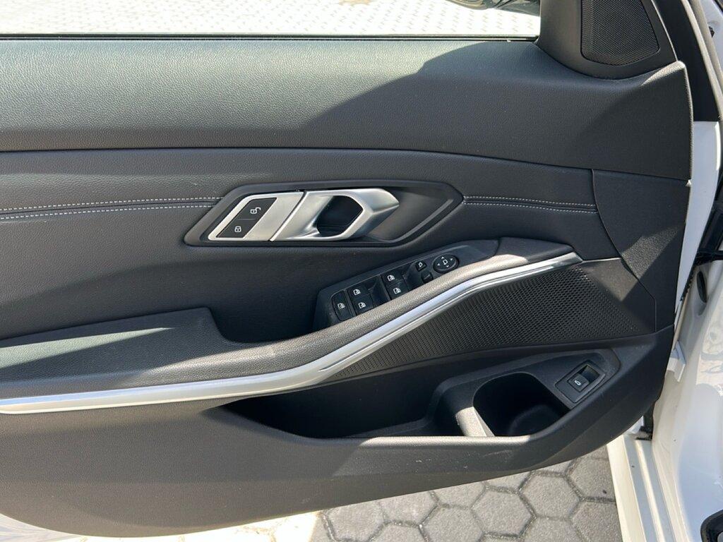 BMW Serie 3 320d Touring mhev 48V Msport auto