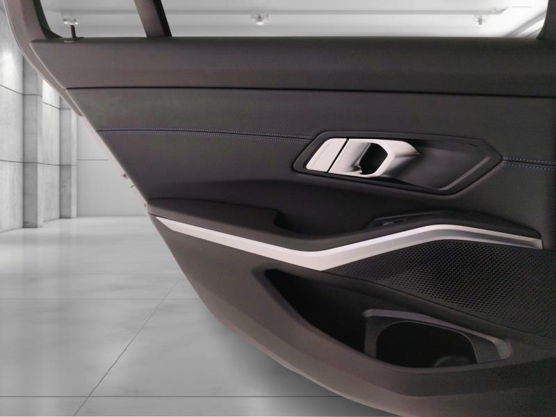 BMW Serie 3 330d Touring mhev 48V Msport xdrive auto