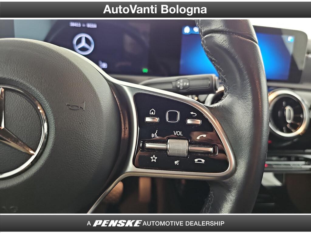 Mercedes CLA Shooting Brake 180 d Night edition auto