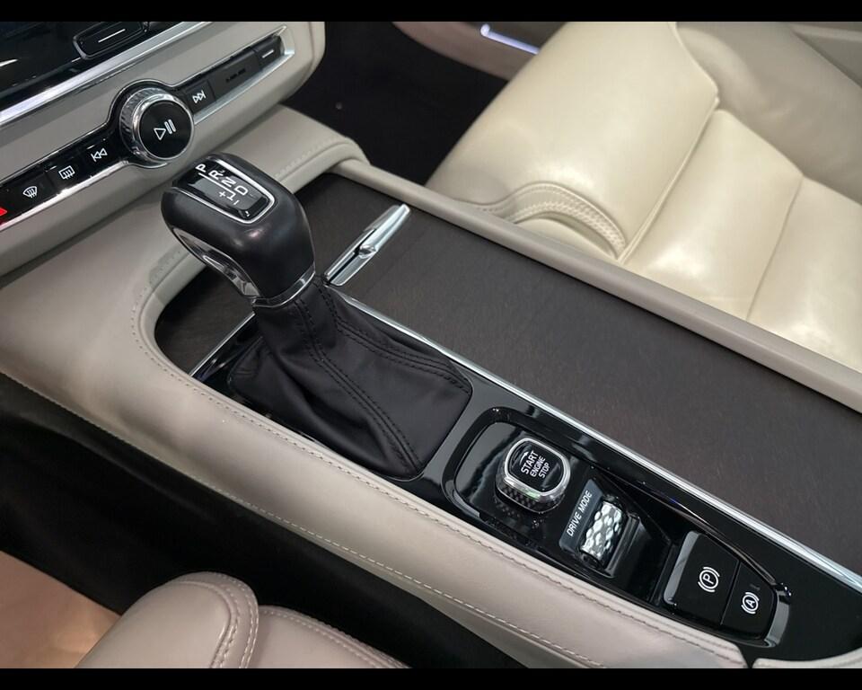 Volvo V90 Cross Country 2.0 D4 Pro awd geartronic my20