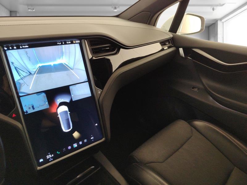 Tesla Model X 75 D