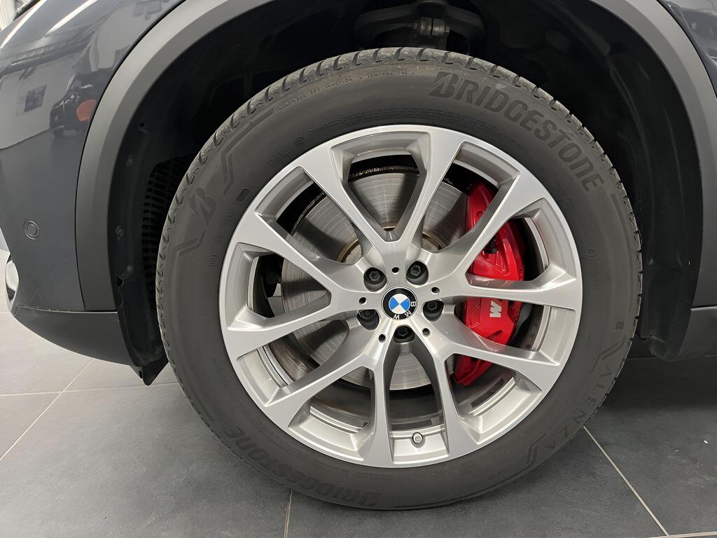 BMW X5 xdrive40d mhev 48V xLine auto