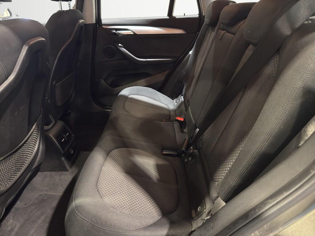 BMW X1 sdrive18d Business auto