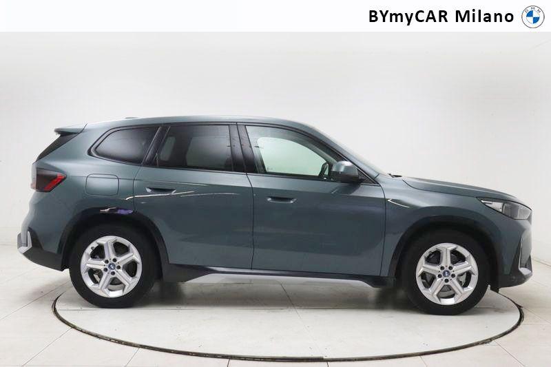 BMW iX1 edrive 20 X-Line