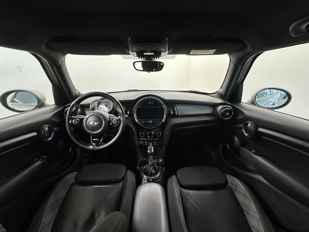 Mini Cooper D 1.5 D Cooper D Auto