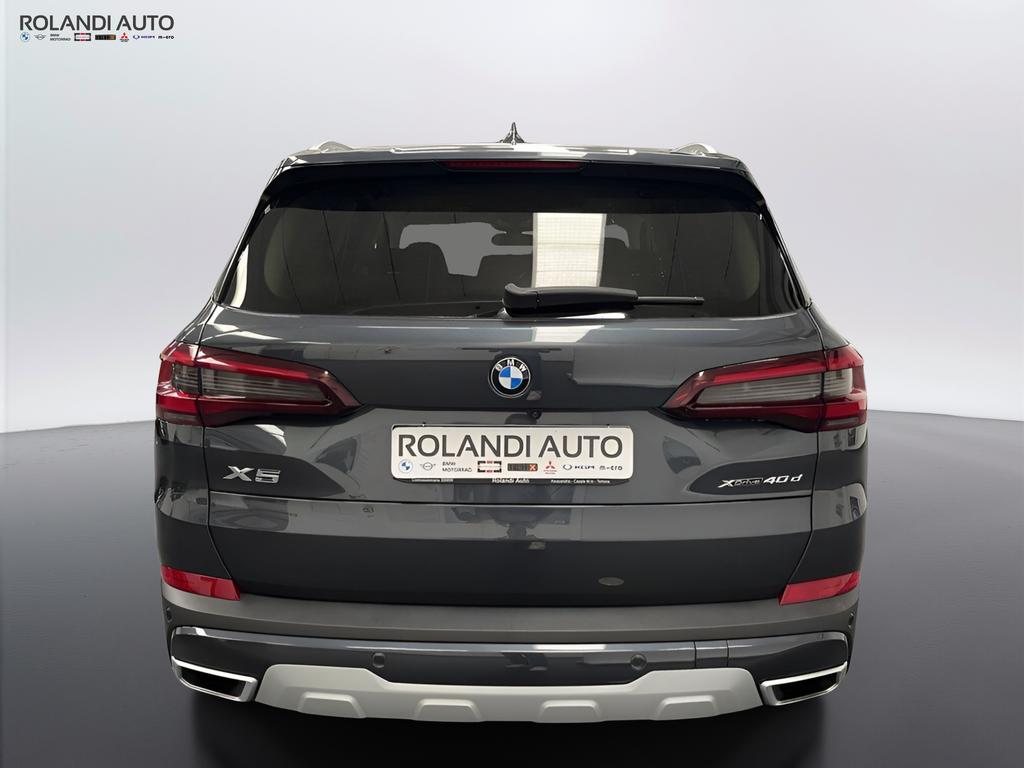 BMW X5 xdrive40d mhev 48V xLine auto