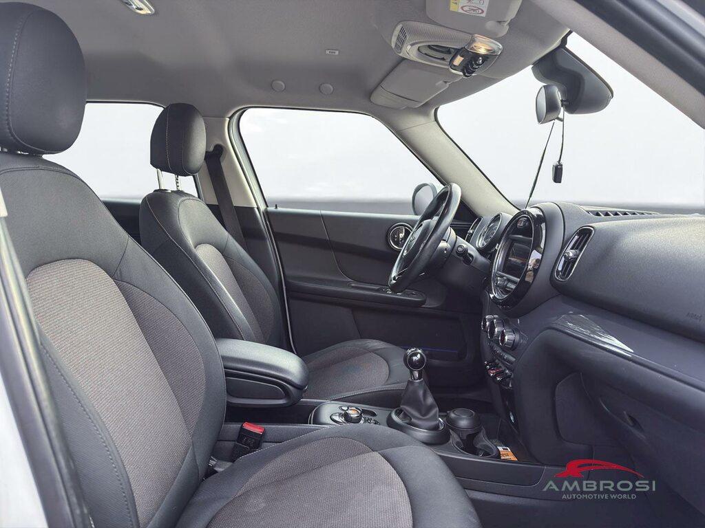 Mini One Countryman 1.5 One Hype