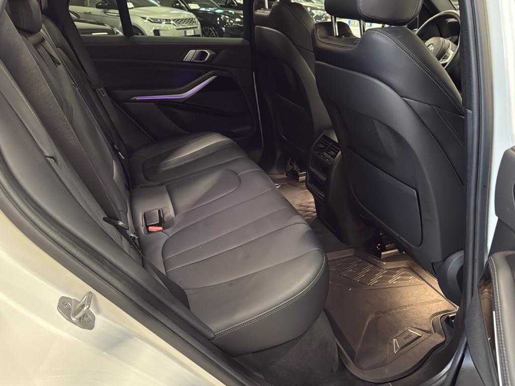 BMW X5 xdrive40d mhev 48V Msport auto