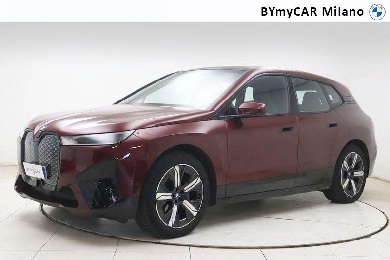 BMW iX xdrive50 pacchetto sportivo