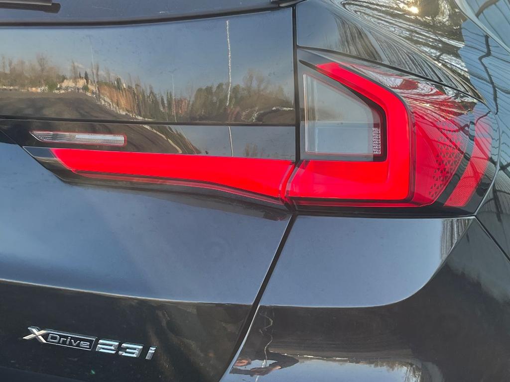 BMW X1 xdrive23i mhev 48V X-Line Edition Balance auto