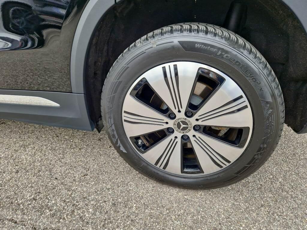 Mercedes EQA Sport