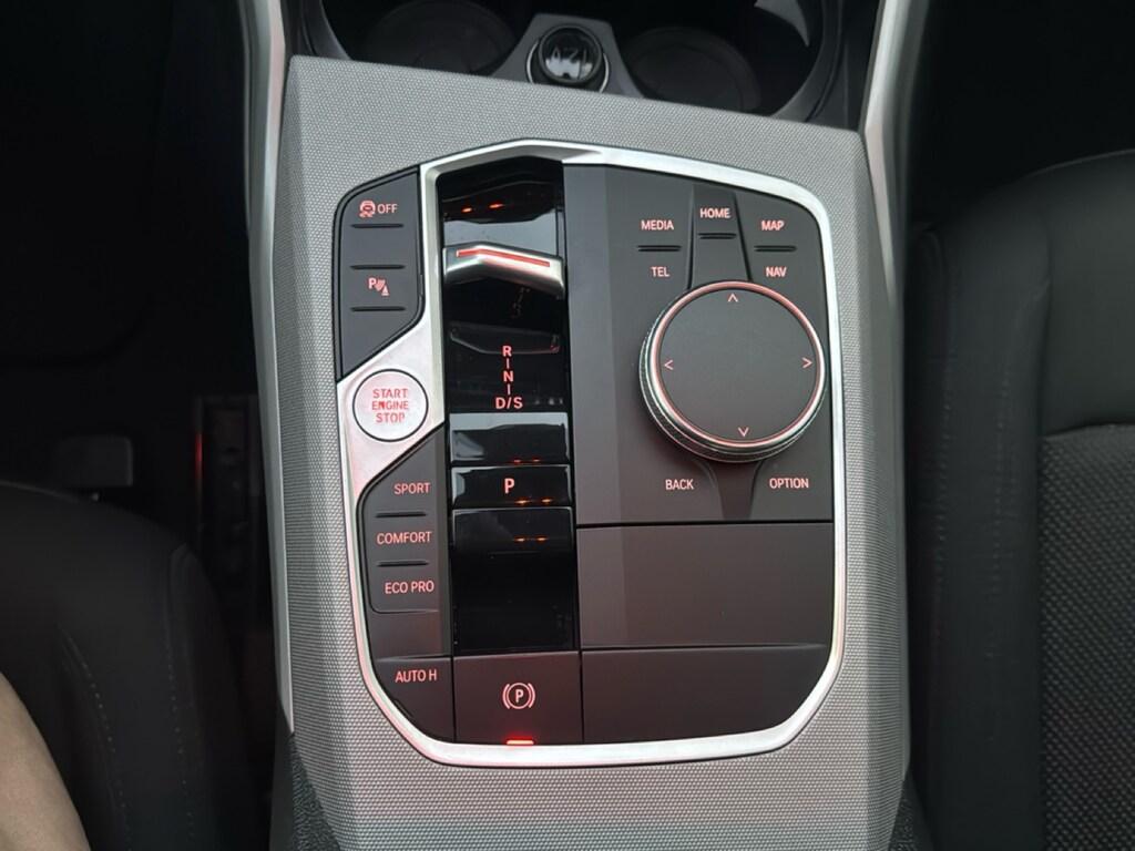 BMW Serie 3 320d mhev 48V auto