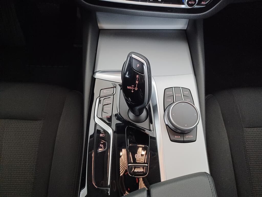 BMW Serie 5 520e Touring Business auto