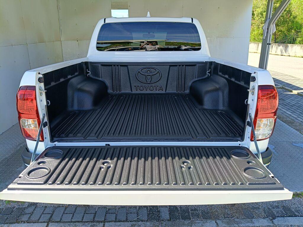 Toyota Hilux 2.4 d-4d extra cab Comfort 4wd