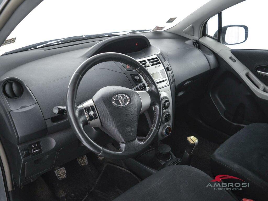 Toyota Yaris 1.3 Sol 5p