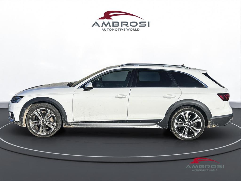 Audi A4 Allroad 40 2.0 tdi mhev Identity Contrast quattro 204cv s-tronic