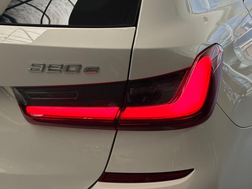 BMW Serie 3 320e Touring Luxury auto