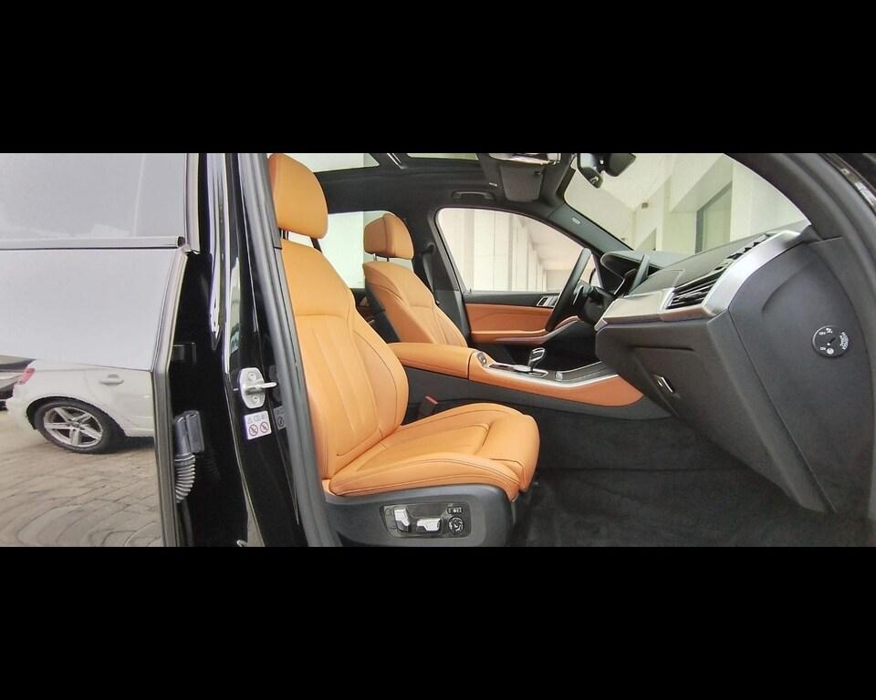 BMW X5 xdrive40d mhev 48V Msport auto