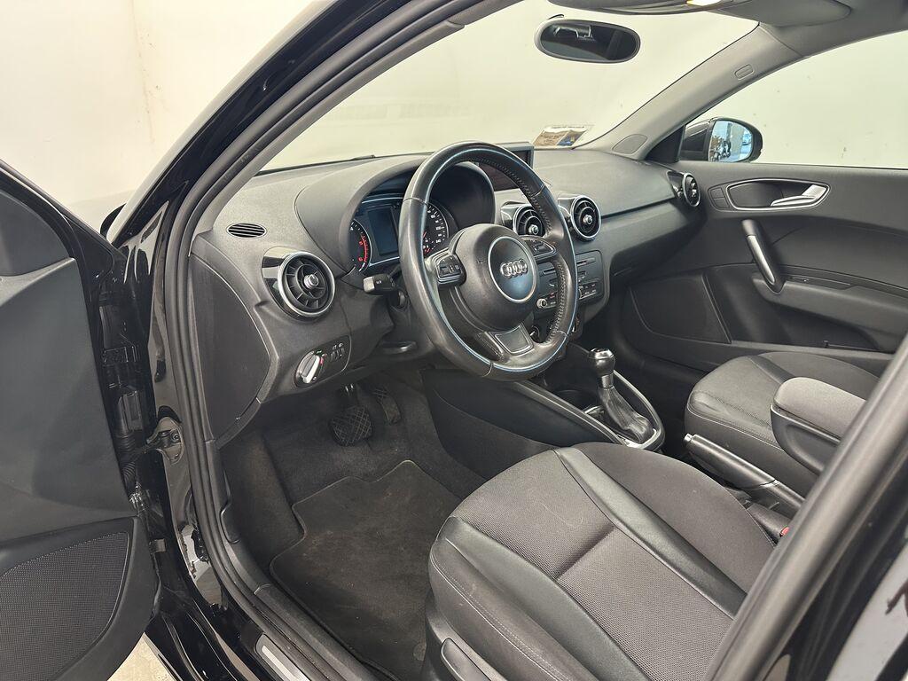 Audi A1 Sportback 1.6 tdi Ambition s-tronic