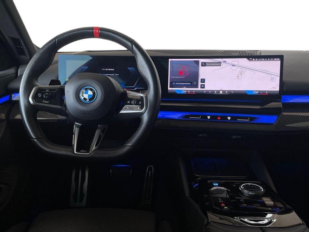 BMW i5 M60 auto