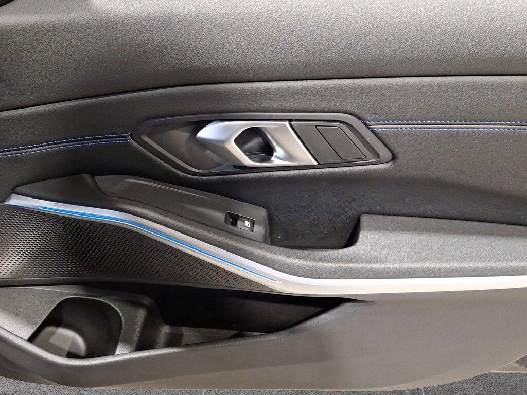 BMW Serie 3 320d mhev 48V xdrive M Sport Pro auto