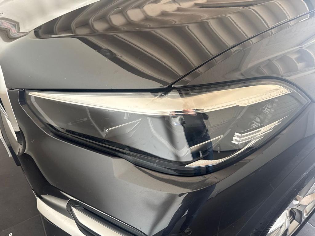 BMW X5 xdrive30d mhev 48V xLine auto