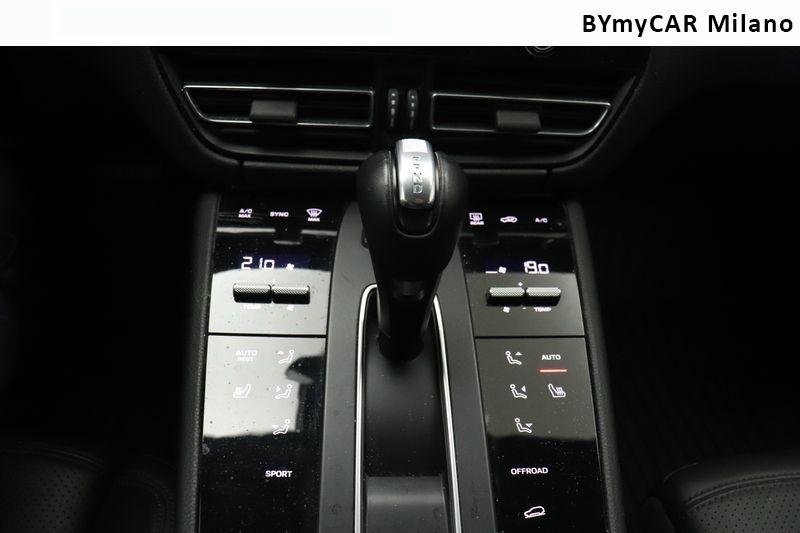 Porsche Macan 2.0 265cv pdk