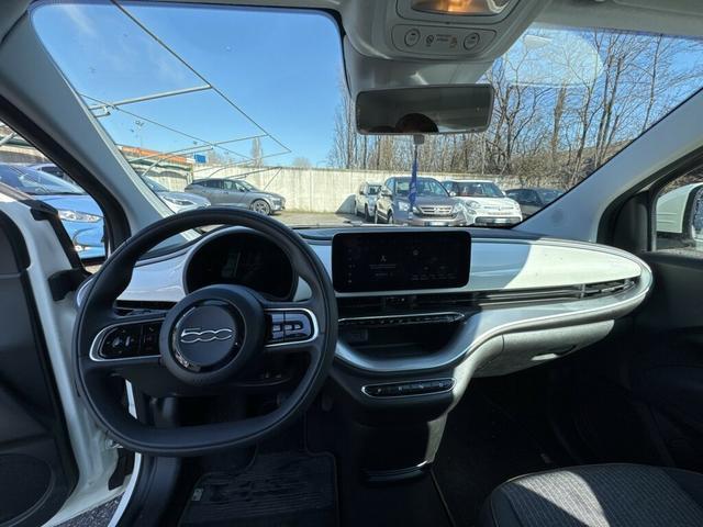 Fiat 500 e 3+1 Icon +