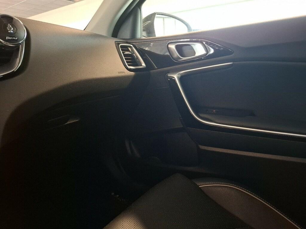 Kia Xceed 1.6 gdi phev Evolution 141cv dct