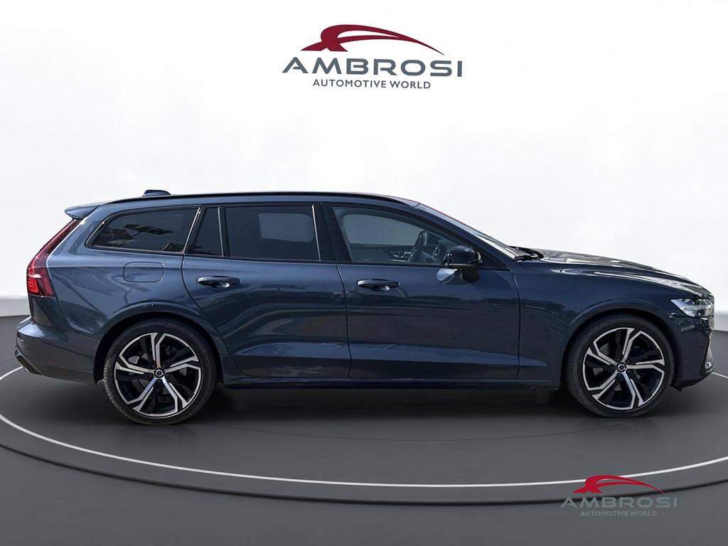 Volvo V60 2.0 b4 Plus Dark auto