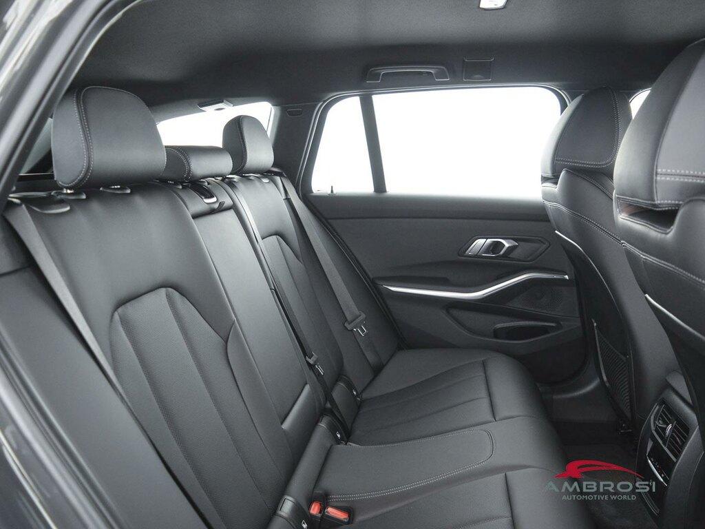 BMW Serie 3 330d Touring mhev 48V Msport auto