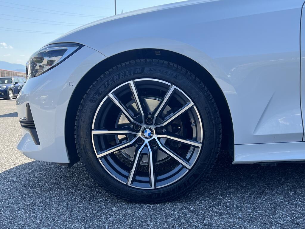 BMW Serie 3 320d Touring mhev 48V xdrive Sport auto