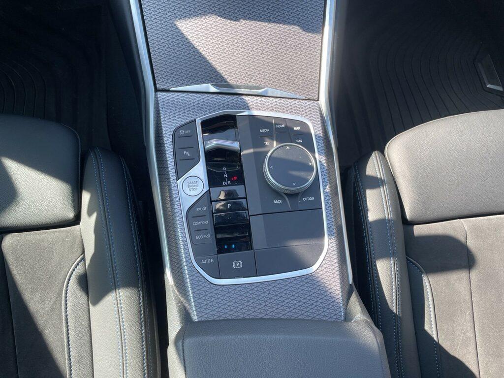 BMW Serie 3 320d mhev 48V Msport xdrive auto