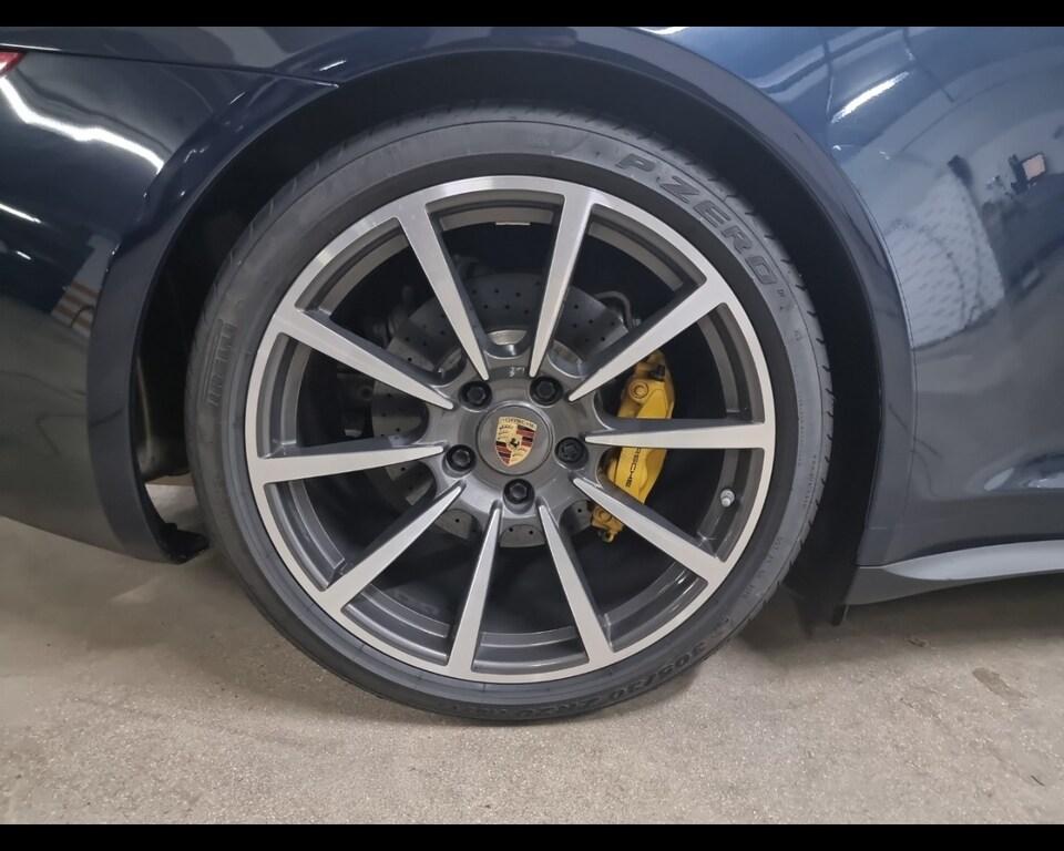 Porsche 911 Coupe 3.8 Carrera 4S
