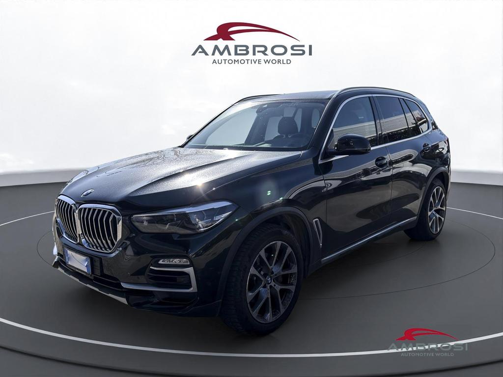 BMW X5 xdrive30d mhev 48V xLine auto