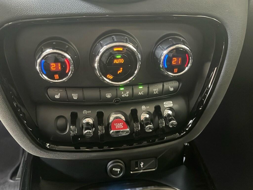 Mini Cooper D Clubman 2.0 Cooper D Mayfair Edition auto